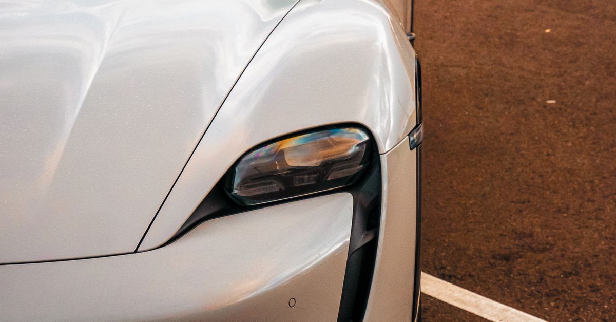 Carbon Window Tinting for Improved Privacy and Security
