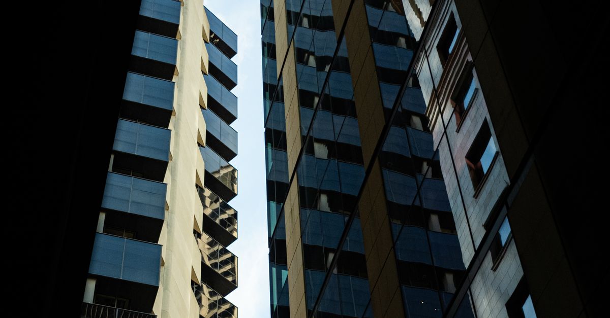 Enhancing Indoor Comfort: The UV Protection Advantage of Window Tinting