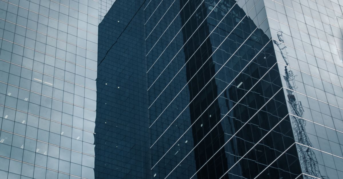 Maintenance Tips for Long-Lasting Metalized Window Tinting